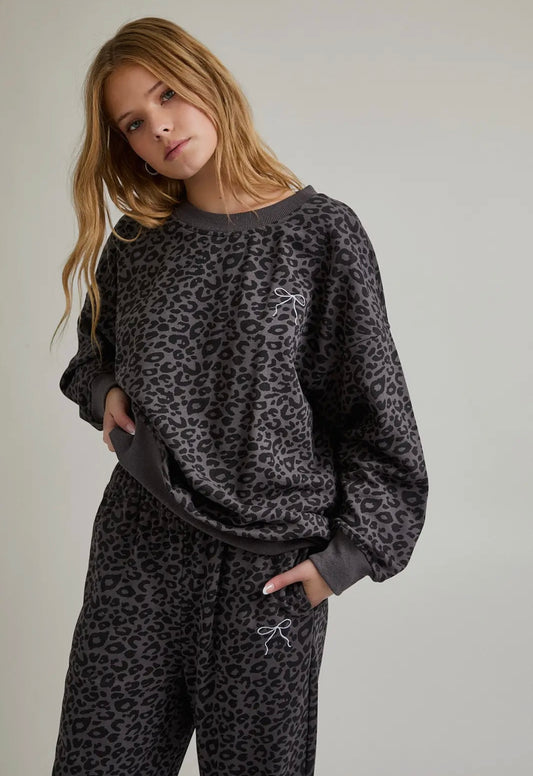 Black Leopard Bow Crewneck