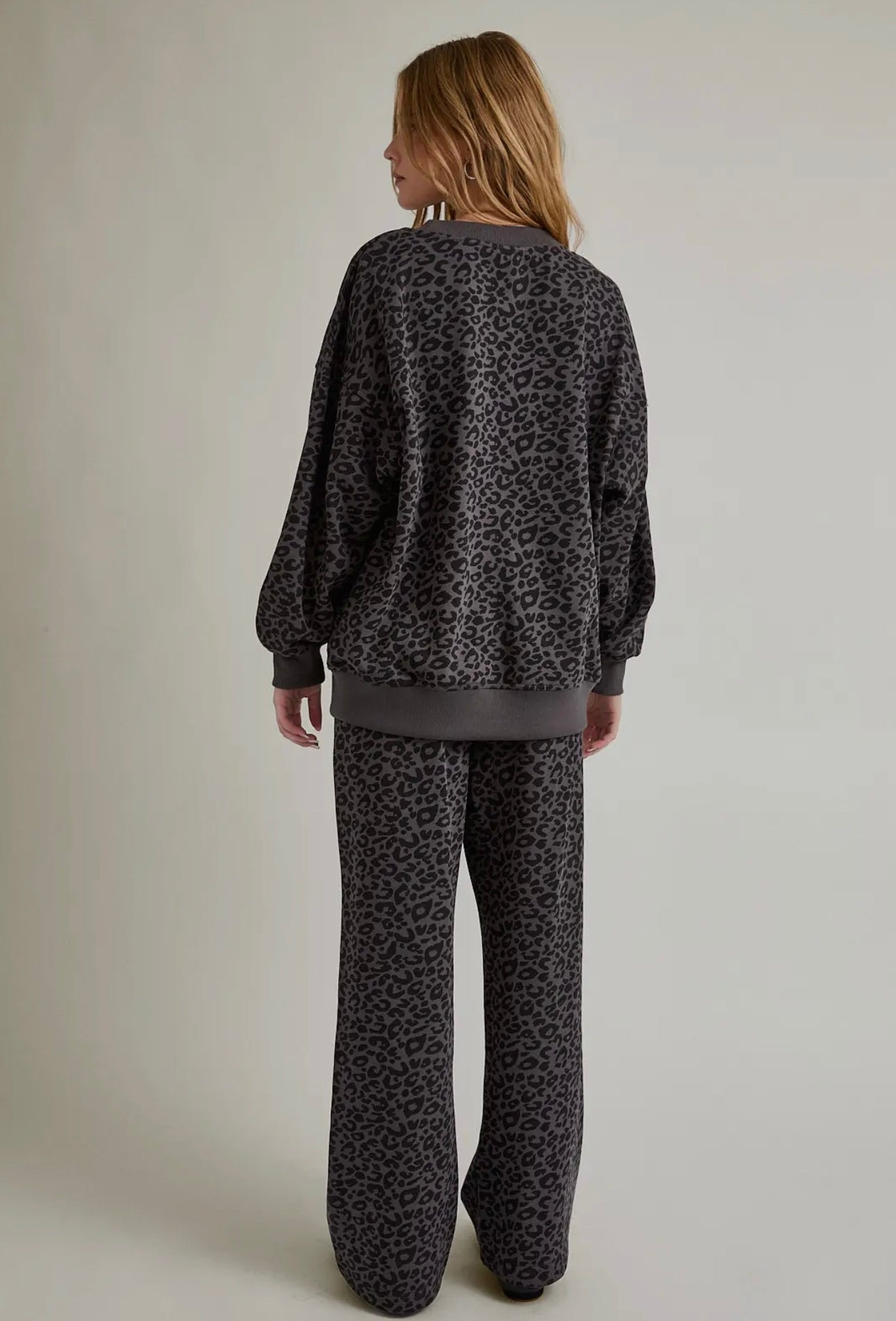 Black Leopard Bow Crewneck