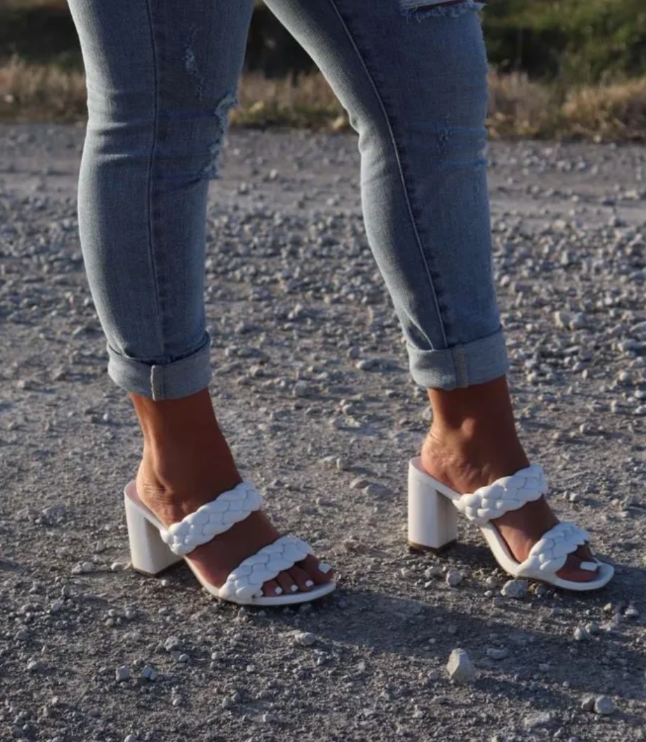 Ava Heels