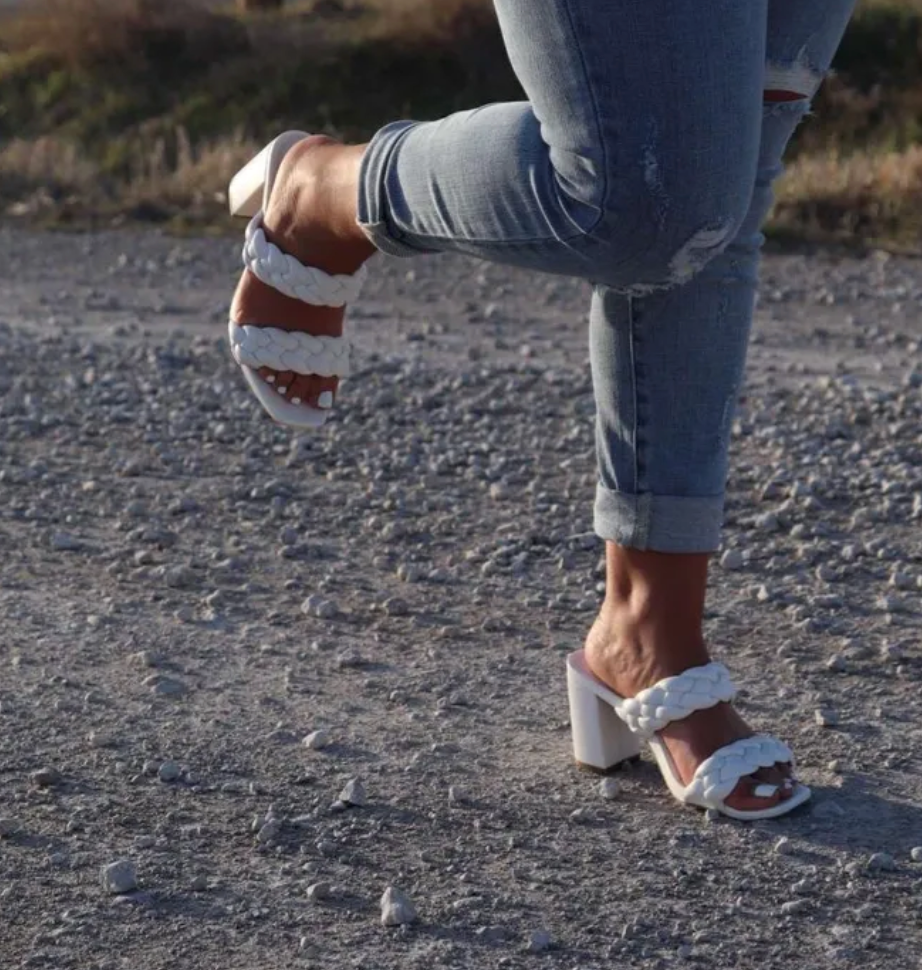 Ava Heels